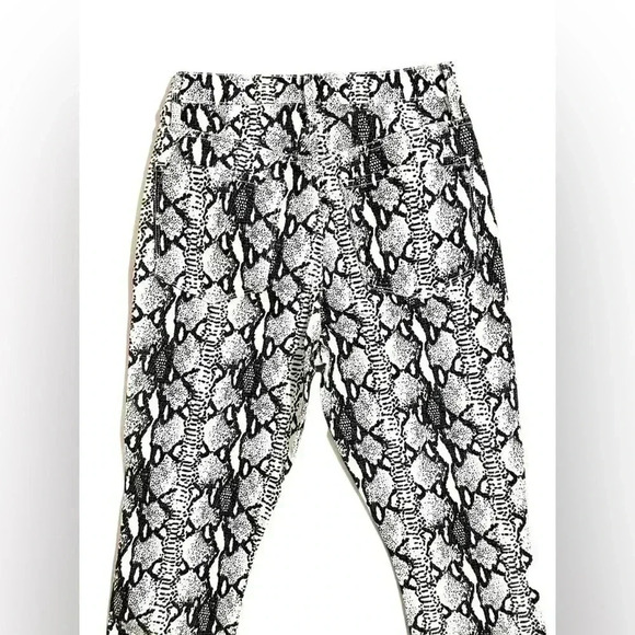 Frame Denim Ali High Rise Python Snake Print Cigarette Jeans SZ 26 NWOT - Picture 3 of 8